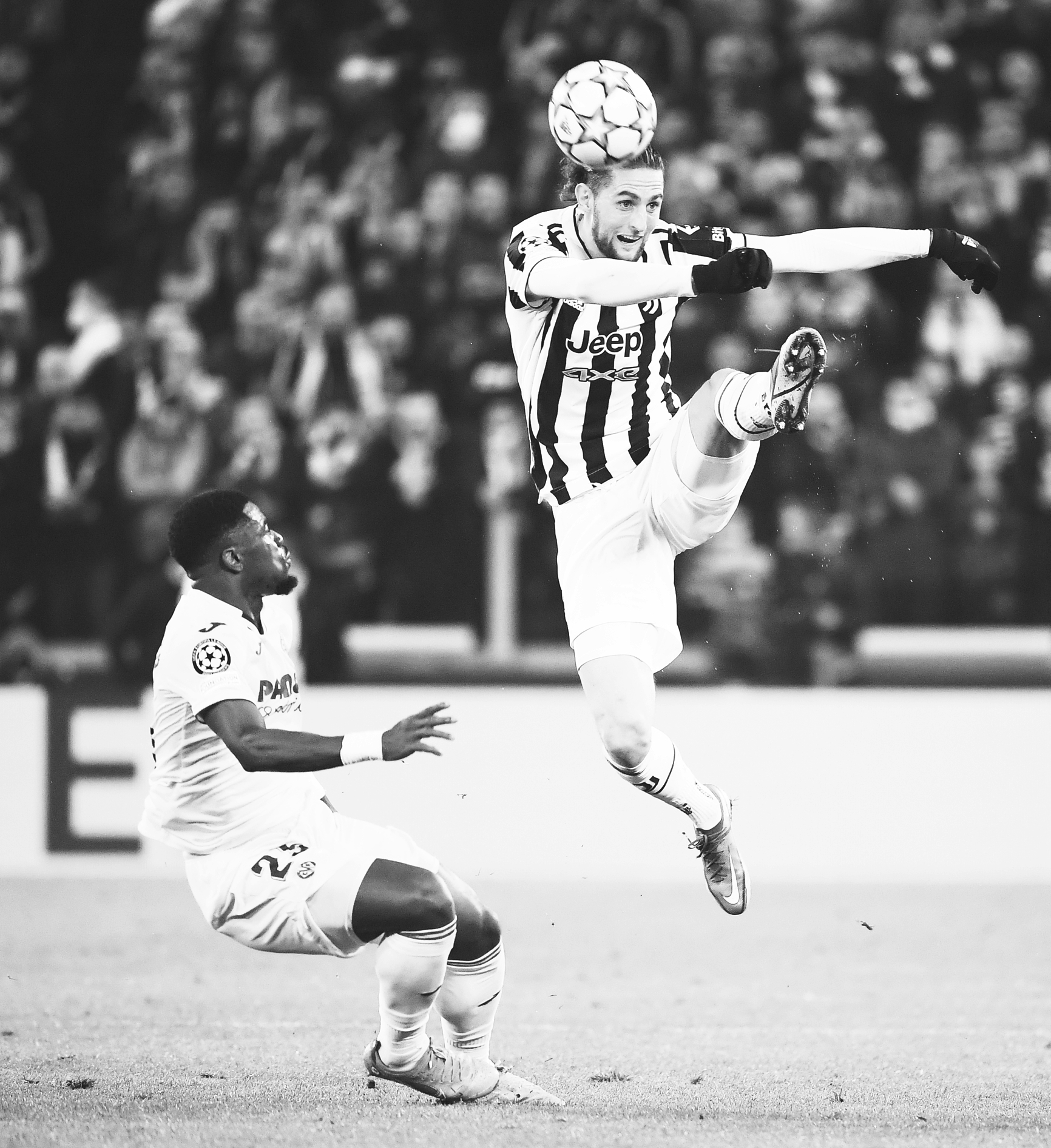 年轻选手在 年轻选手在