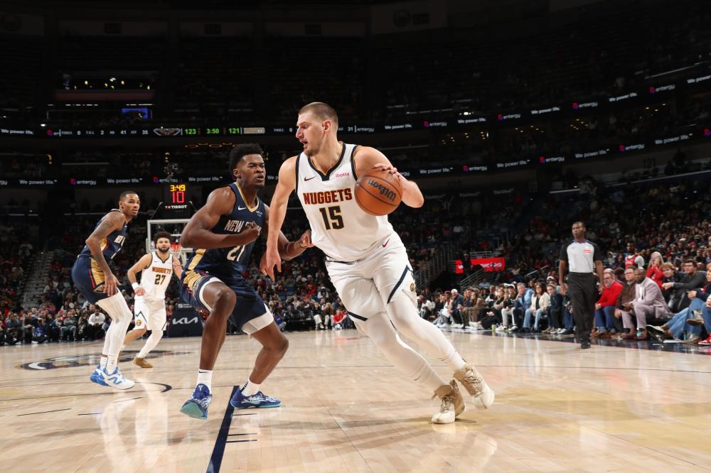 充满悬念 充满悬念