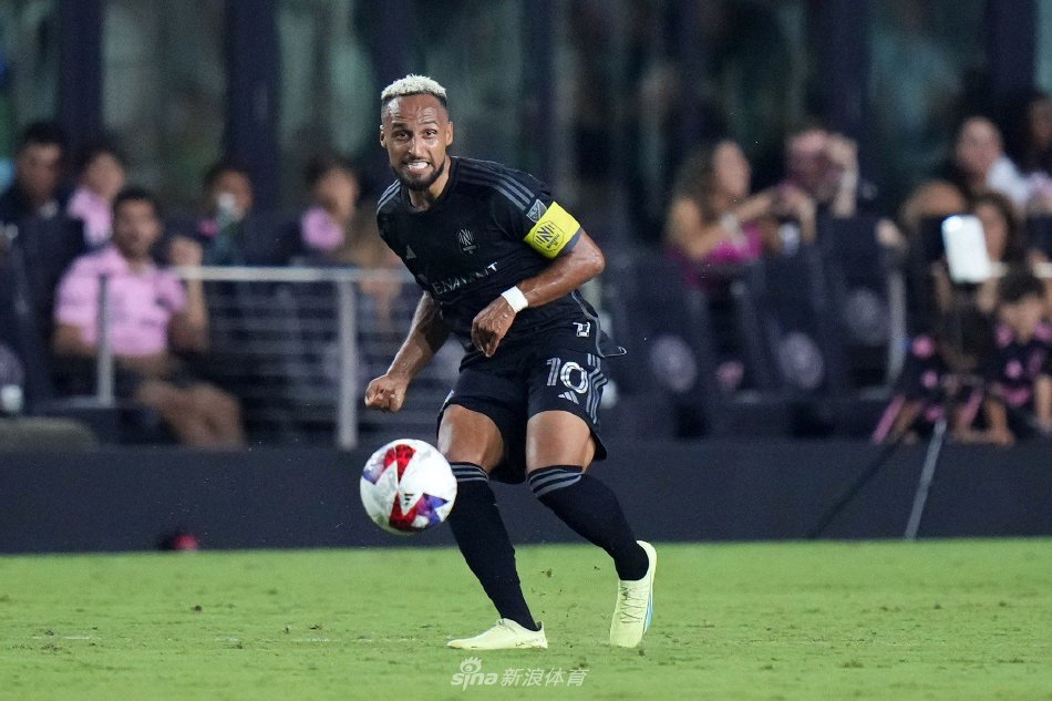 干扰投篮 干扰投篮